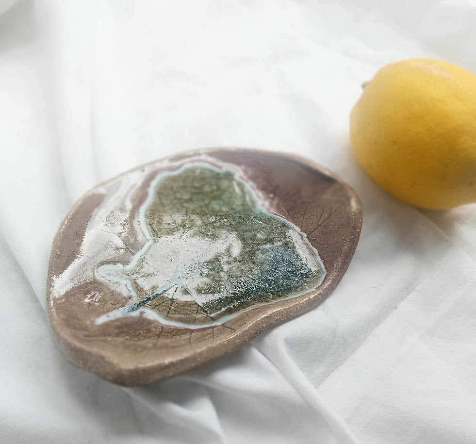 Manteúdo jewellry plate